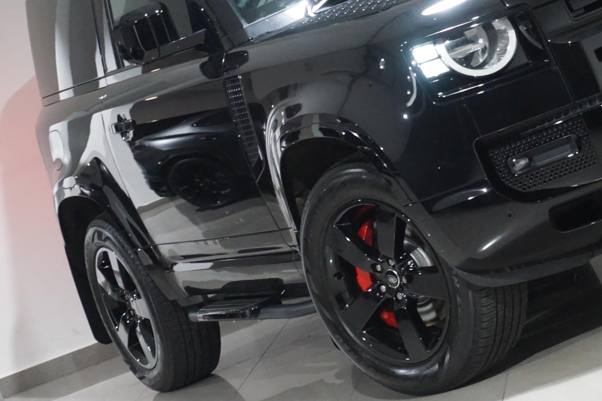 Land Rover Defender 90 3.0 D200 MHEV Hard Top SUV 3dr Diesel Auto 4WD SWB Euro 6 (s/s) (200 ps)